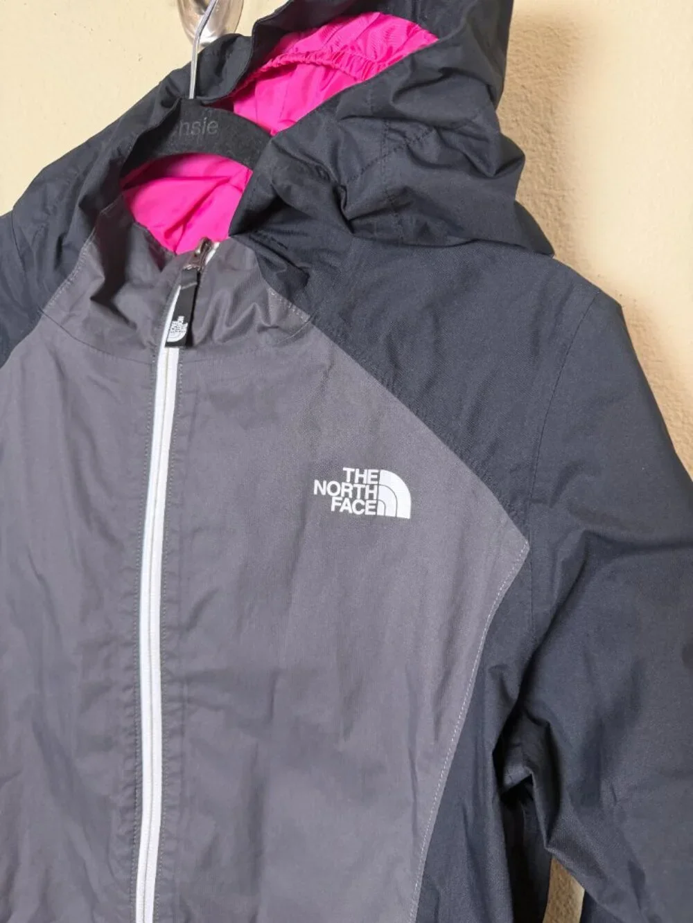 The North Face Girls' Triclimate Jacket Black Grey & Hot Pink Size XL